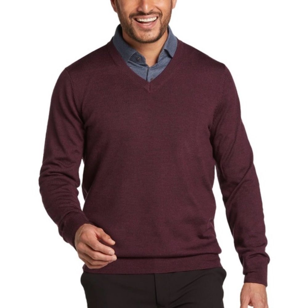Banana Republic Men's Burgundy Red Fine Merino Wool V-Neck Sweater Size‎ Large